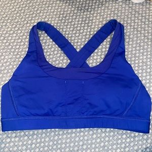 Lululemon sports bra